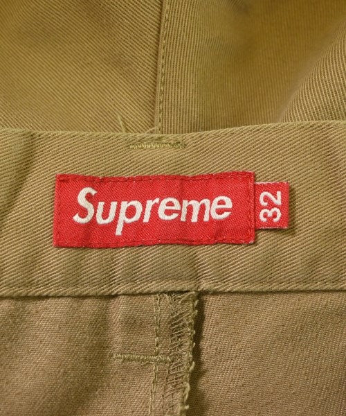 Supreme กางเกงขาสั้น
