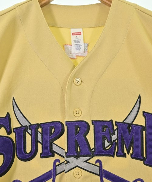 Supreme เสื้อลำลอง