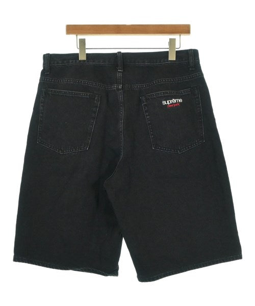 Supreme กางเกงขาสั้น