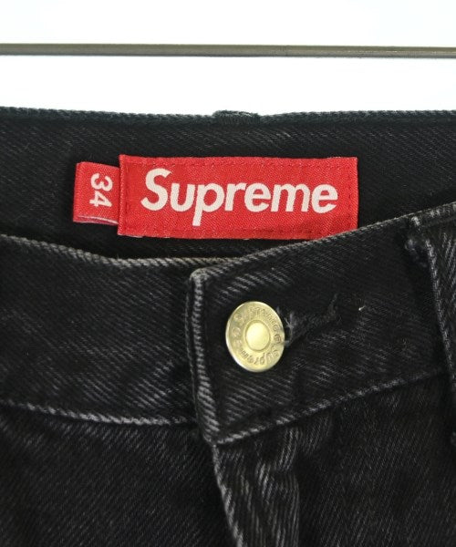 Supreme กางเกงขาสั้น