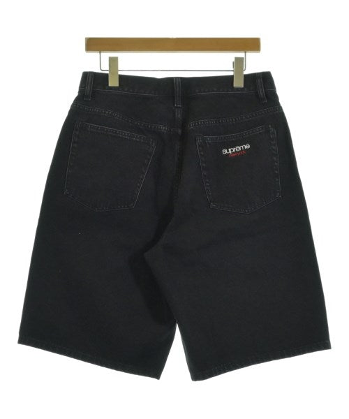 Supreme กางเกงขาสั้น
