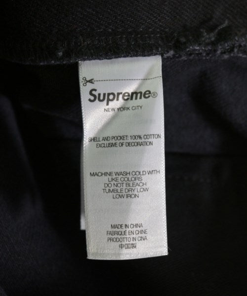 Supreme กางเกงขาสั้น
