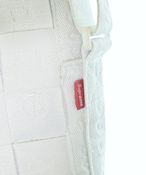 Supreme กระเป๋าสะพาย