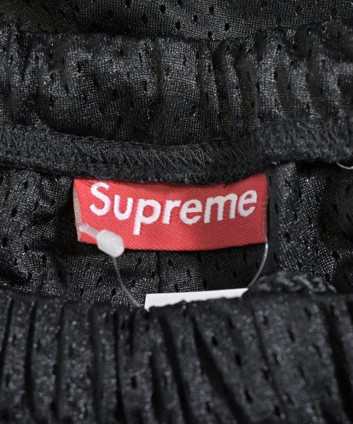Supreme กางเกงขาสั้น