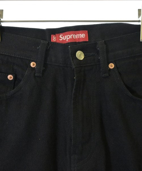 Supreme กางเกงขาสั้น