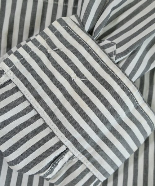 Supreme เสื้อลำลอง