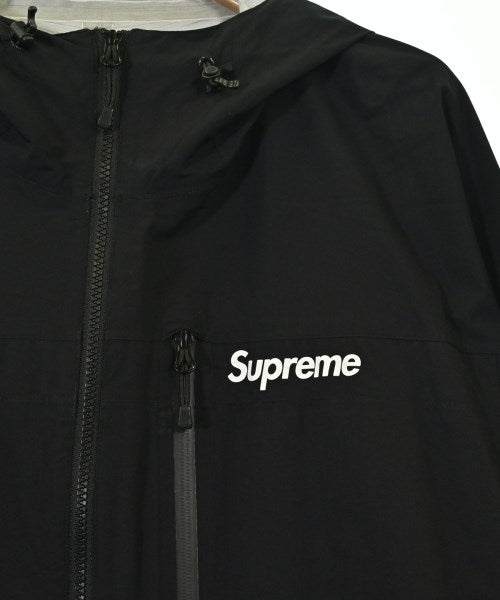 Supreme เสื้อพาร์กาภูเขา