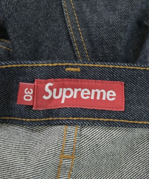 Supreme กางเกงขาสั้น