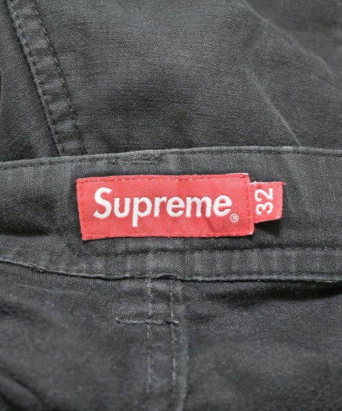 Supreme กางเกงขาสั้น