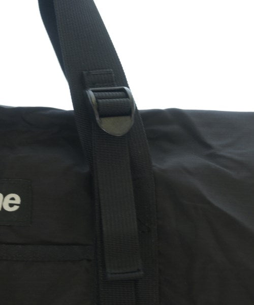 Supreme กระเป๋าใส่อุปกรณ์ขนาดใหญ่