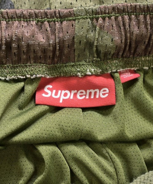 Supreme กางเกงขาสั้น