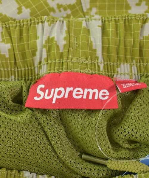Supreme กางเกงขาสั้น