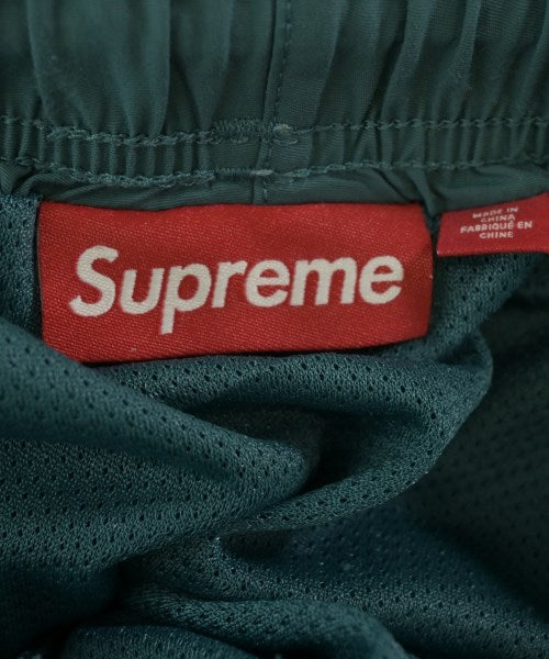 Supreme กางเกงขาสั้น