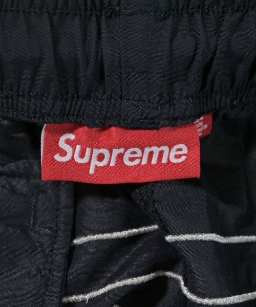 Supreme กางเกงขาสั้น