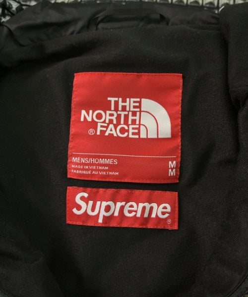 Supreme เสื้อพาร์กาภูเขา