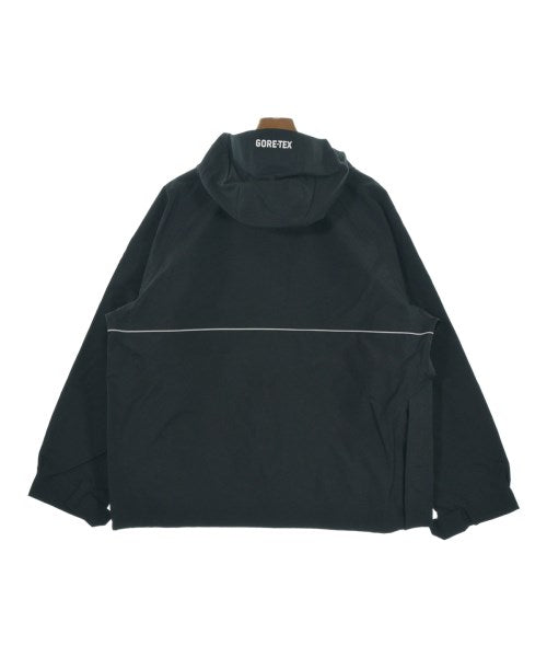 Supreme เสื้อพาร์กาภูเขา