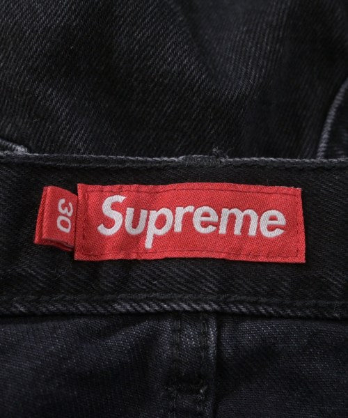 Supreme กางเกงขาสั้น