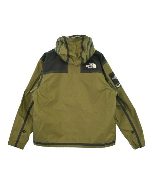 Supreme เสื้อพาร์กาภูเขา