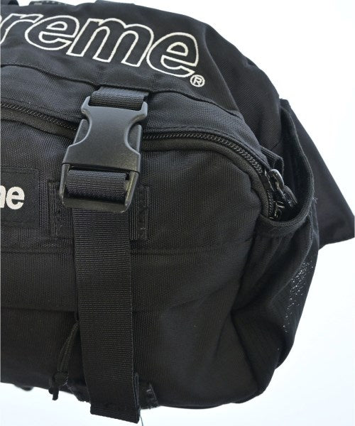 Supreme กระเป๋าสะพาย