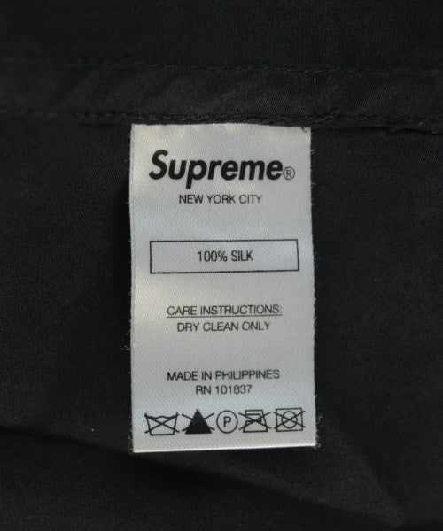 Supreme เสื้อลำลอง
