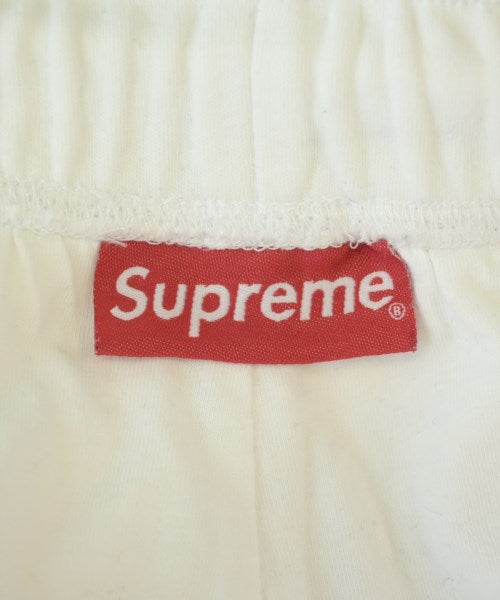 Supreme กางเกงขาสั้น