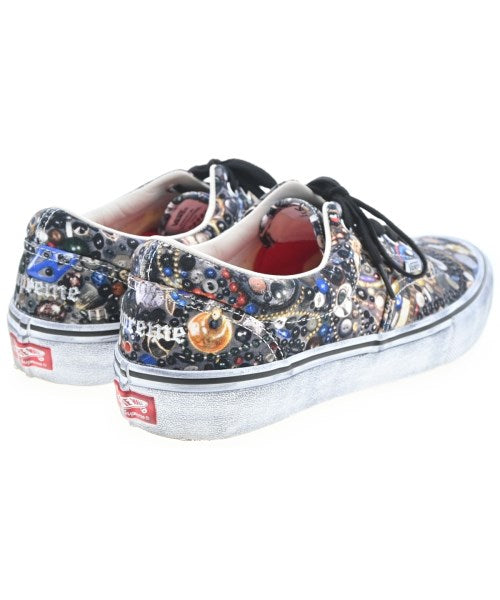 Supreme รองเท้าผ้าใบ