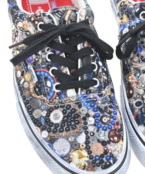 Supreme รองเท้าผ้าใบ