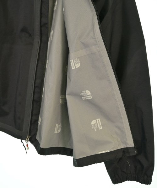 Supreme แจ็คเก็ตเบลาส์ อื่น