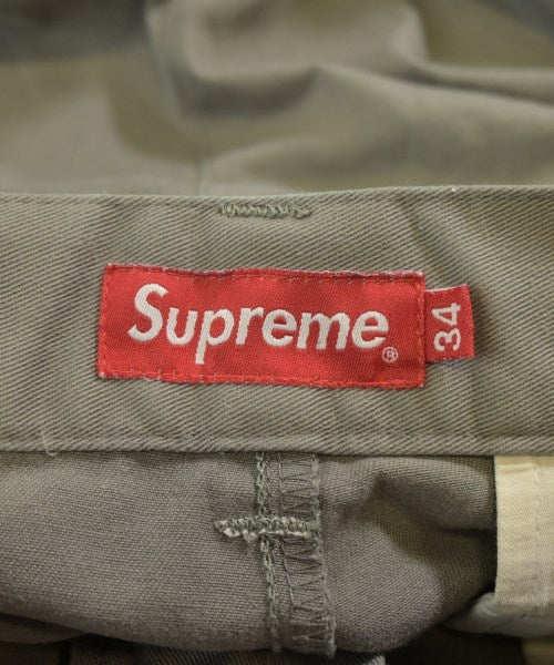 Supreme กางเกงขาสั้น
