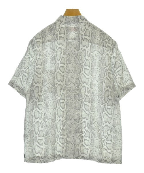 Supreme เสื้อลำลอง