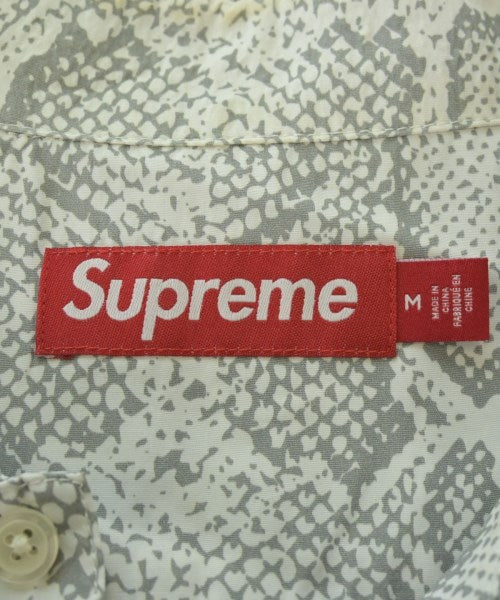 Supreme เสื้อลำลอง
