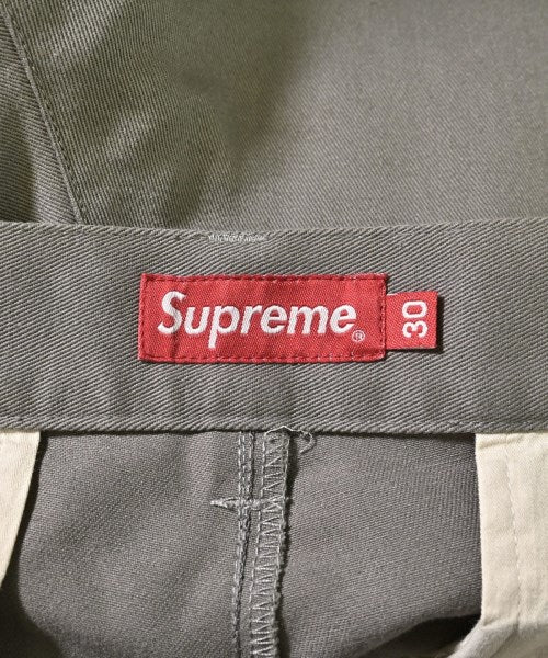 Supreme กางเกงขาสั้น