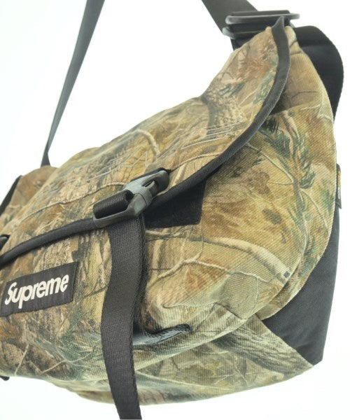 Supreme กระเป๋าสะพาย