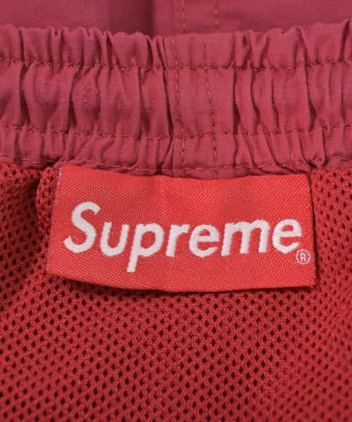 Supreme กางเกงขาสั้น