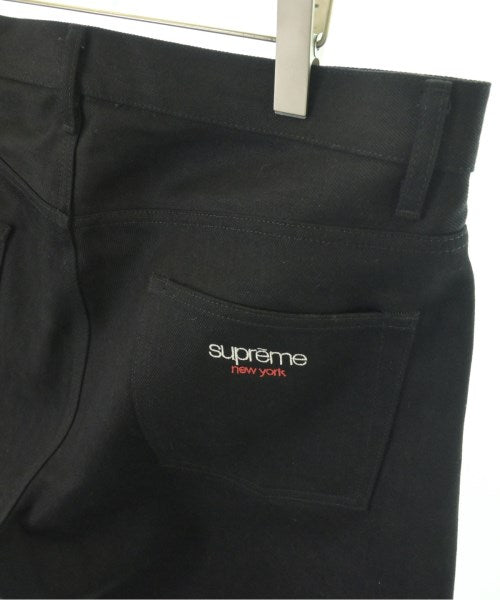 Supreme กางเกงขาสั้น