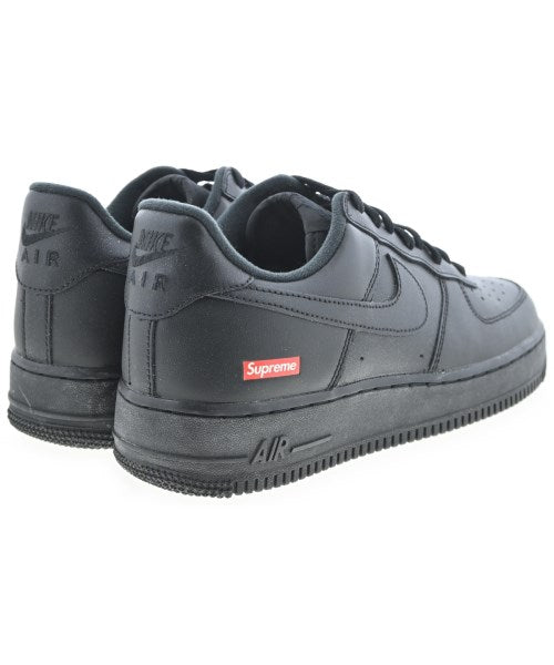 Supreme รองเท้าผ้าใบ