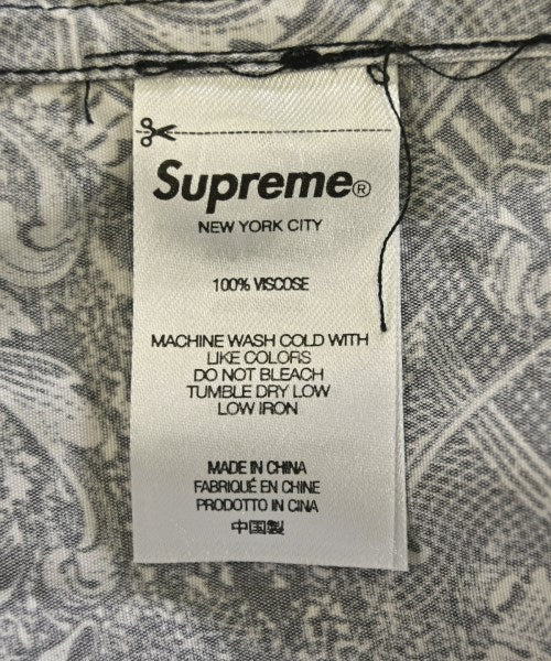 Supreme เสื้อลำลอง