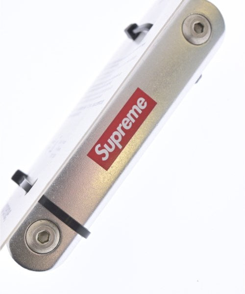 Supreme อื่นๆ