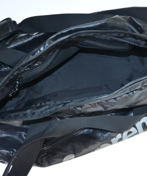 Supreme กระเป๋าใส่อุปกรณ์ขนาดใหญ่