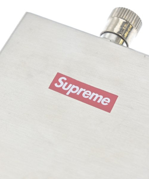 Supreme อื่นๆ