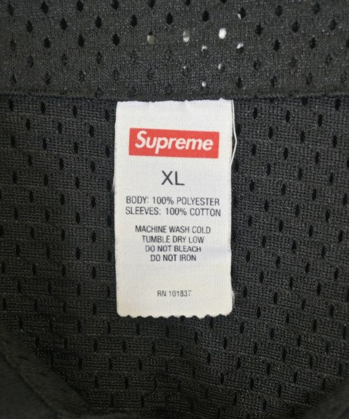Supreme เสื้อลำลอง