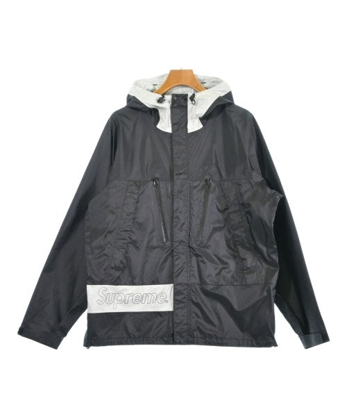 Supreme เสื้อพาร์กาภูเขา