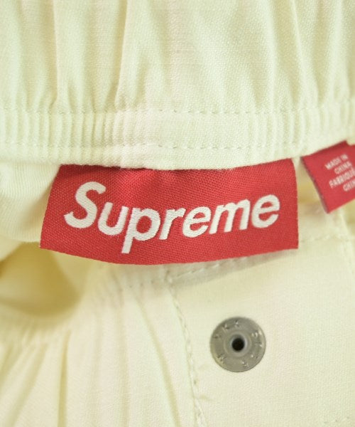 Supreme กางเกงขาสั้น