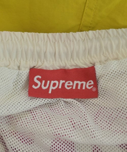 Supreme กางเกงขาสั้น