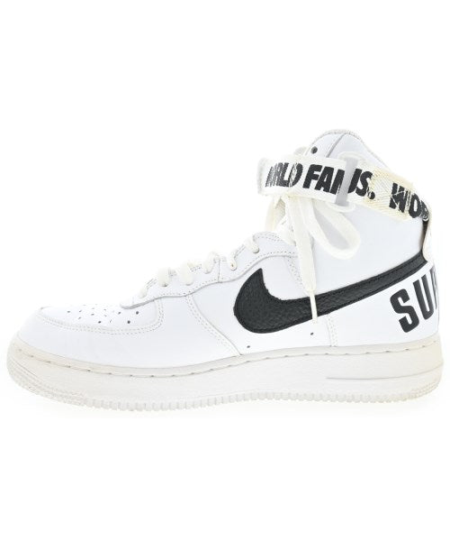 Supreme รองเท้าผ้าใบ