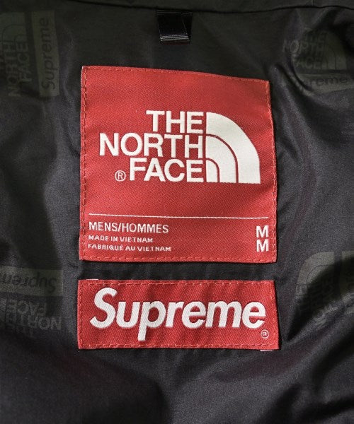 Supreme เสื้อพาร์กาภูเขา