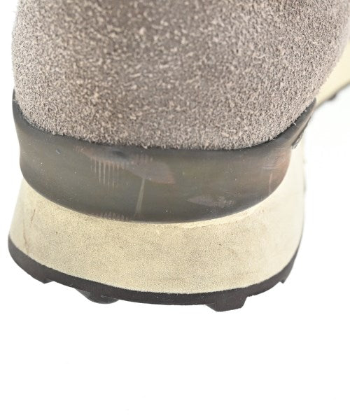 visvim รองเท้าผ้าใบ