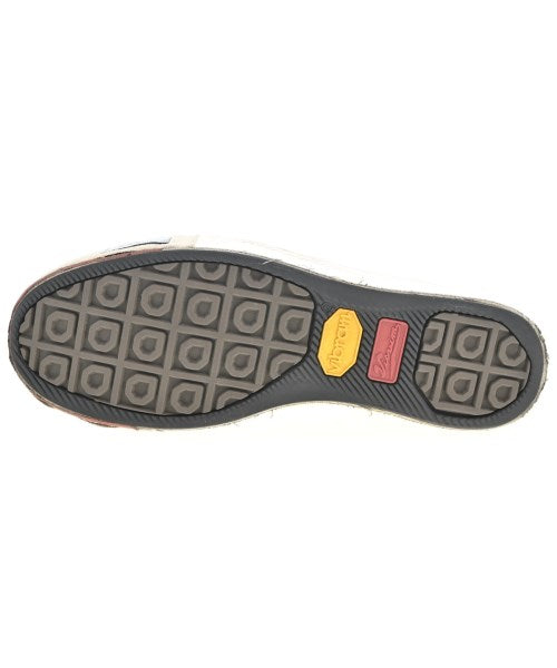visvim รองเท้าผ้าใบ