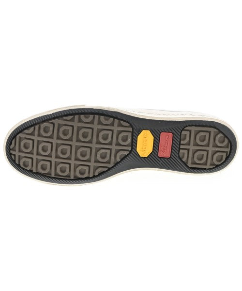 visvim รองเท้าผ้าใบ