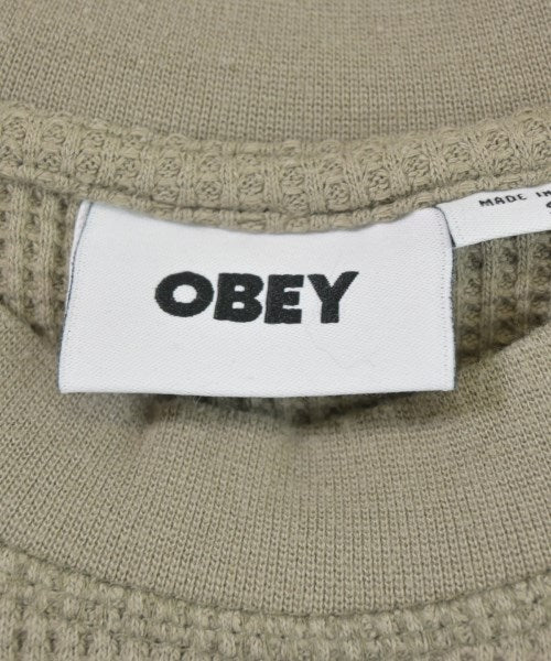 OBEY เสื้อยืด/เสื้อท็อปส์